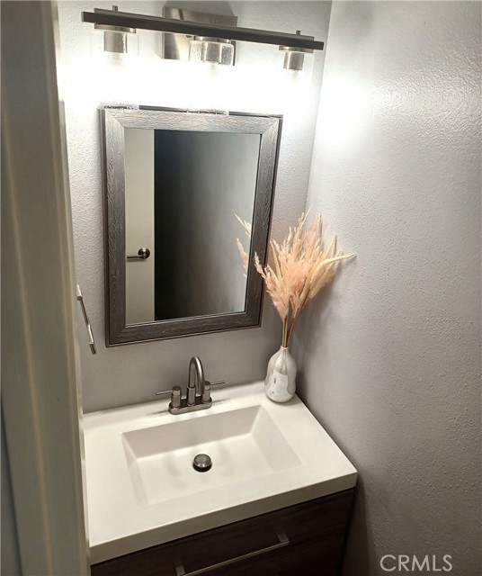 Detail Gallery Image 14 of 41 For 195 Gazania Ct #34,  Thousand Oaks,  CA 91362 - 1 Beds | 1/1 Baths
