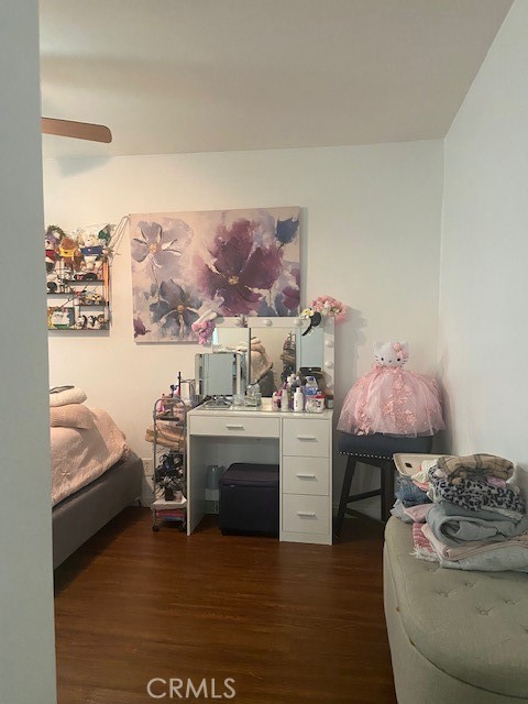 https://media.crmls.org/medias/37ab118b-1c41-4cde-ae9d-5b97c60fa858.jpg?preset=X-Large