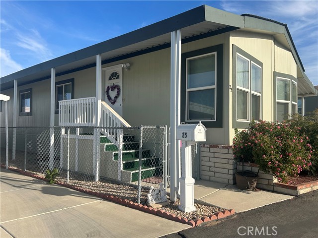 Detail Gallery Image 1 of 29 For 1700 S State St #25,  Hemet,  CA 92543 - 3 Beds | 2 Baths