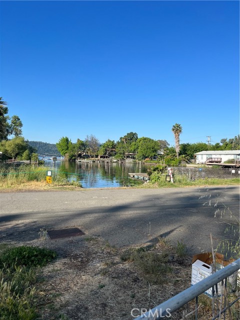 Detail Gallery Image 23 of 24 For 13544 Lower Lakeshore Dr, Clearlake,  CA 95422 - 2 Beds | 1 Baths