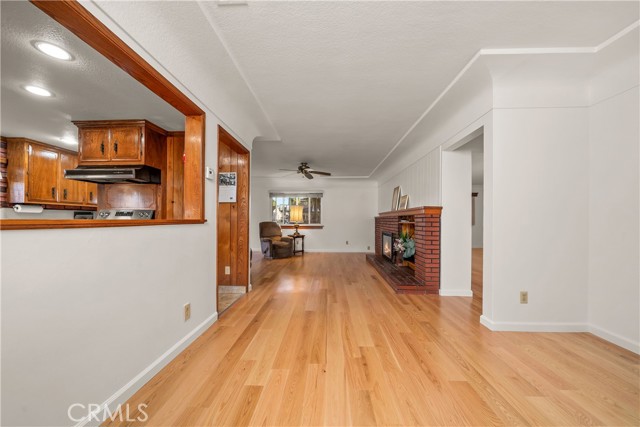 Detail Gallery Image 10 of 55 For 6107 Faculty, Lakewood,  CA 90712 - 5 Beds | 3/1 Baths