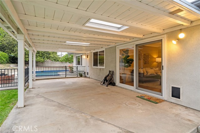 1435 E Dalton Avenue, Glendora CA: https://media.crmls.org/medias/37abe209-f4d0-448e-9d1b-7793beda491c.jpg