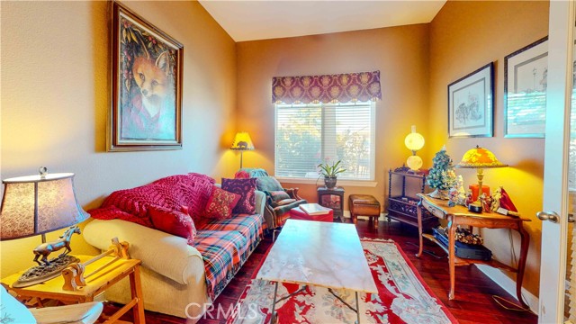 Detail Gallery Image 12 of 60 For 12305 Macintosh St, Apple Valley,  CA 92308 - 4 Beds | 2/1 Baths