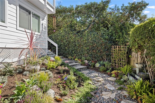 2915 Rounsevel, Laguna Beach CA: https://media.crmls.org/medias/37ac2735-c44b-469b-8d1a-14eb6f5d5878.jpg
