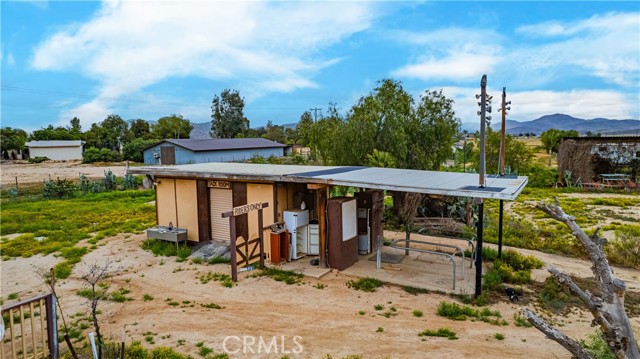 30300 Garbani Road, Menifee CA: https://media.crmls.org/medias/37acad6b-896d-4e1c-aeff-b3d79bbdfec5.jpg