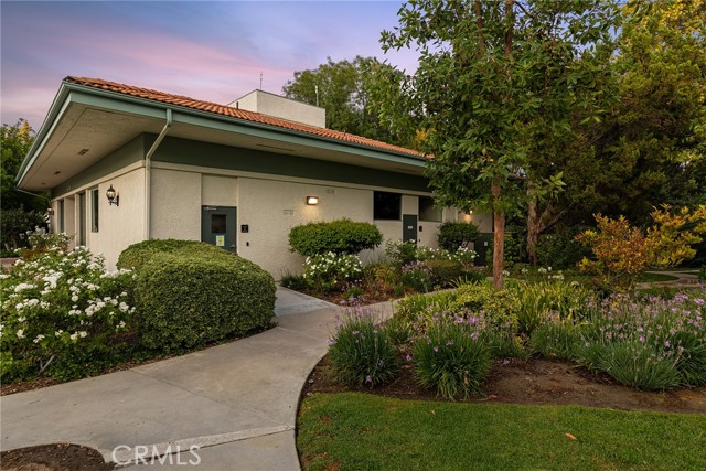 Detail Gallery Image 30 of 34 For 23643 Park Capri #39,  Calabasas,  CA 91302 - 3 Beds | 2 Baths