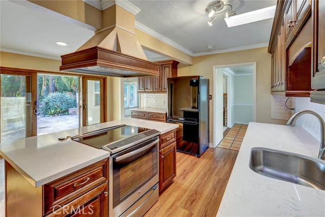 Detail Gallery Image 7 of 45 For 2428 Hutchison St, Vista,  CA 92084 - 3 Beds | 2/1 Baths