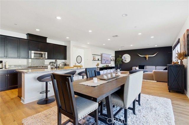 Detail Gallery Image 6 of 45 For 24942 Whispering, Menifee,  CA 92584 - 5 Beds | 3 Baths