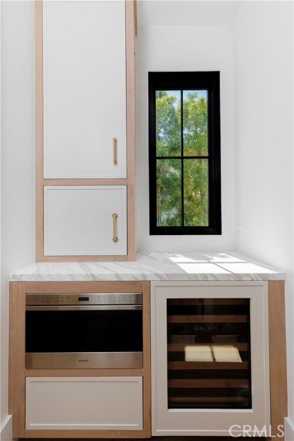 577 36th Street, Manhattan Beach, California 90266, 5 Bedrooms Bedrooms, ,5 BathroomsBathrooms,Residential,Sold,36th,SB21113889