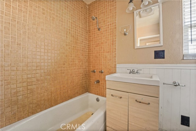 Detail Gallery Image 14 of 28 For 1120 W Buena Vista, Barstow,  CA 92311 - 3 Beds | 1 Baths