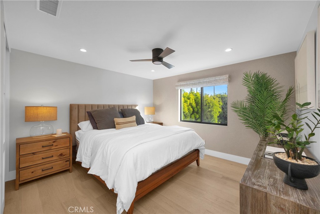 MLS #OC25265999 image #47