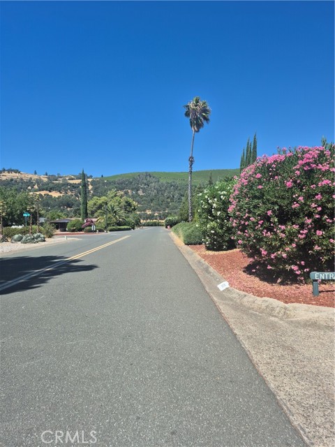 13942 Apple Lane, Clearlake Oaks CA: https://media.crmls.org/medias/37af6ad2-4910-4ad6-84db-befedd09e6f4.jpg