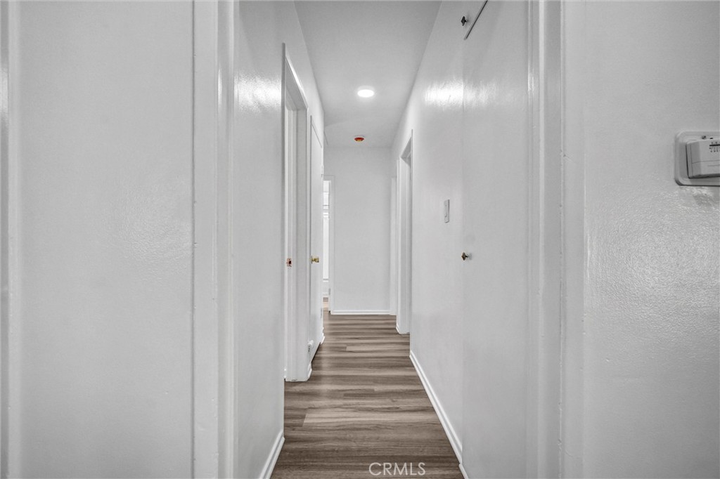 https://media.crmls.org/medias/37b01e16-07a8-4f25-953e-ca3b74a68eed.jpg?preset=X-Large