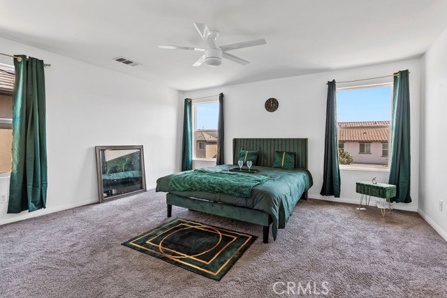 706 Leather Oak Lane, Pomona CA: https://media.crmls.org/medias/37b0fd64-1f39-4815-9bf7-4727efe806ec.jpg