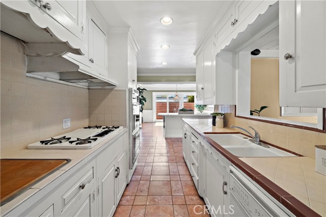 Image 15 of 45 For 9662 Crosby Avenue