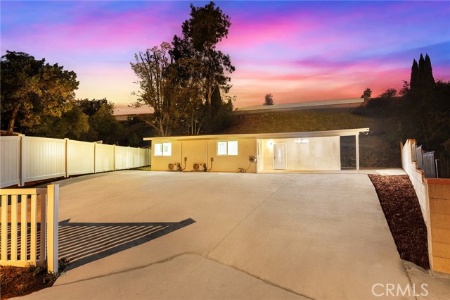 Detail Gallery Image 2 of 41 For 261 Zenith, La Puente,  CA 91744 - 3 Beds | 2 Baths