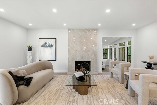 Detail Gallery Image 9 of 72 For 8633 Le Berthon St, Sunland,  CA 91040 - 5 Beds | 3 Baths