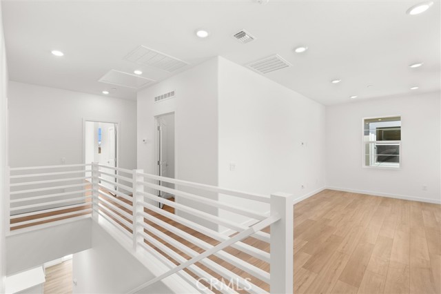 413 E 220th Street, Carson CA: https://media.crmls.org/medias/37b4e44e-5e7b-4021-96f0-87636a43ff32.jpg