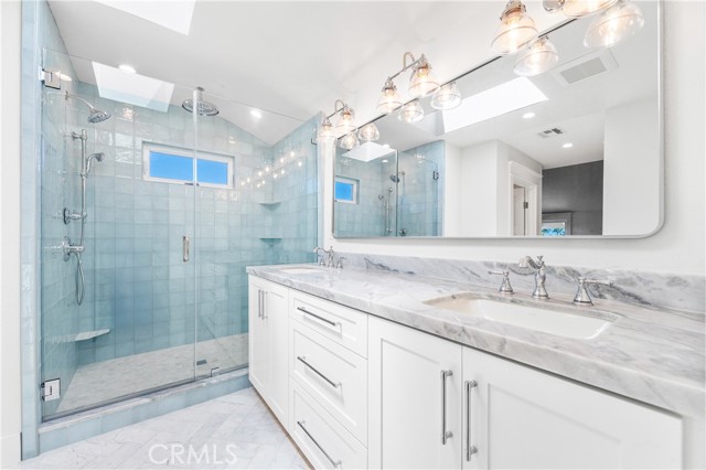 6781 Lawn Haven Drive, Huntington Beach CA: https://media.crmls.org/medias/37b4e5c8-0b81-4cb3-8f2c-25344a4d021c.jpg