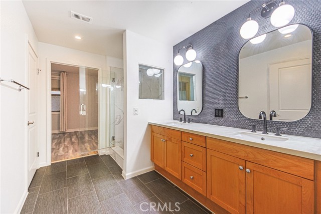 Detail Gallery Image 17 of 23 For 201 E Angeleno Ave #210,  Burbank,  CA 91502 - 2 Beds | 2 Baths