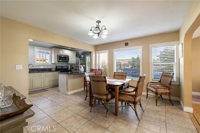 1337 W Gage Avenue, Los Angeles CA: https://media.crmls.org/medias/37b5401c-ff3f-4f04-a6c0-1e3508a3be15.jpg