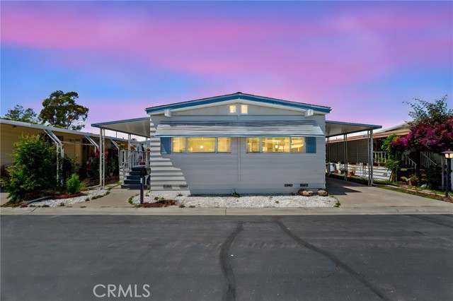 10200 Bolsa Ave, Westminster CA: https://media.crmls.org/medias/37b59cc3-985b-4bf7-af61-99ed7c6d3ae2.jpg