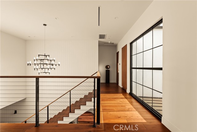 Detail Gallery Image 22 of 41 For 4930 Edgerton Ave, Encino,  CA 91436 - 5 Beds | 5/1 Baths