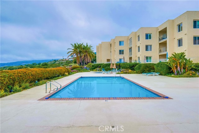 3200 La Rotonda Drive, Rancho Palos Verdes, California 90275, 3 Bedrooms Bedrooms, ,2 BathroomsBathrooms,Residential,For Sale,La Rotonda,SB25038486