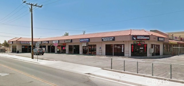 14895 Bear Valley Road, Hesperia, California 92345, ,Commercial Lease,For Rent,14895 Bear Valley Road,CRHD23138526