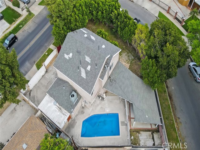 14202 Lanark Street, Panorama City CA: https://media.crmls.org/medias/37b6b3c7-1597-410f-af8a-36163e9d0416.jpg