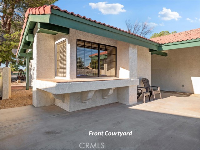 Detail Gallery Image 4 of 36 For 15082 Orchard Hill, Helendale,  CA 92342 - 2 Beds | 2 Baths