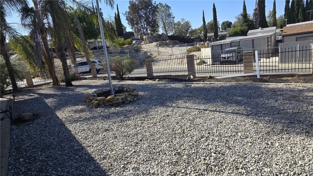Detail Gallery Image 11 of 28 For 17105 Aragon Dr, Perris,  CA 92570 - 2 Beds | 2 Baths