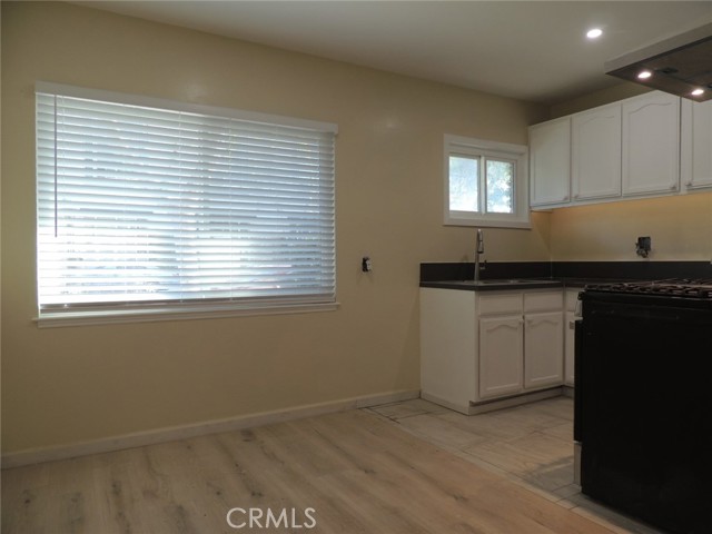 Detail Gallery Image 15 of 26 For 819 E 4th #1,  Long Beach,  CA 90802 - 1 Beds | 1 Baths