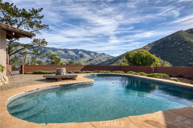 25 Buena Vista Avenue, San Luis Obispo CA: https://media.crmls.org/medias/37baf4e2-299b-41b1-a2ea-dc72ea74eea6.jpg