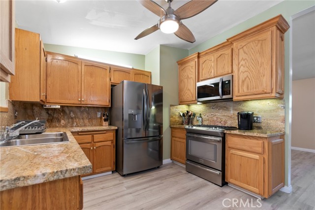 414 Deepmead Avenue, La Puente CA: https://media.crmls.org/medias/37bc0c29-51d2-4a6c-9ac8-21c48c2ff6de.jpg