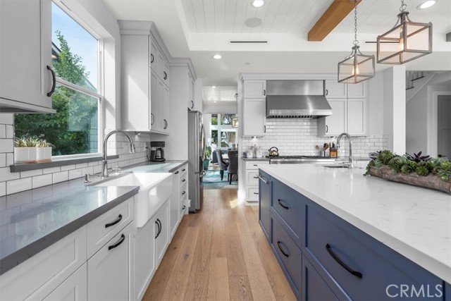 2306 Robinson Street, Redondo Beach, California 90278, 5 Bedrooms Bedrooms, ,4 BathroomsBathrooms,Residential,Sold,Robinson,SB22018047