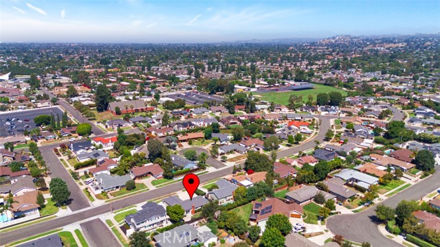 12872 Woodlawn Avenue, Tustin CA: https://media.crmls.org/medias/37be09f5-7c16-48e5-814b-3016122dd84f.jpg