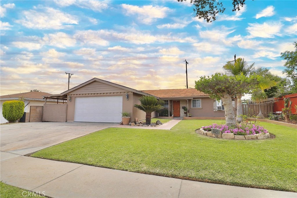 1422 Falstone Ave.