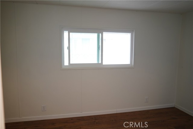 9391 California Ave, Riverside CA: https://media.crmls.org/medias/37bfdead-e2c3-46dd-b561-2610e10a6f38.jpg