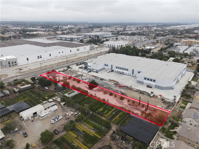 Detail Gallery Image 3 of 9 For 16569 Slover, Fontana,  CA 92337 - – Beds | – Baths