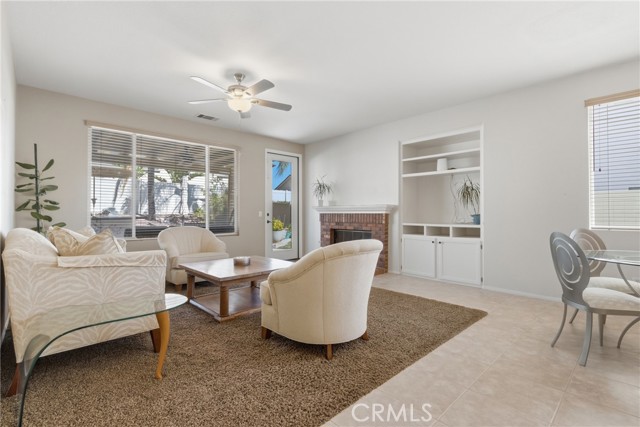 Detail Gallery Image 12 of 73 For 43916 Barletta St, Temecula,  CA 92592 - 5 Beds | 3 Baths