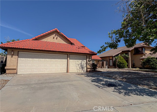 39360 Longhorn Court, Palmdale CA: https://media.crmls.org/medias/37c0ec95-5925-4292-95e4-b7eef12c9067.jpg