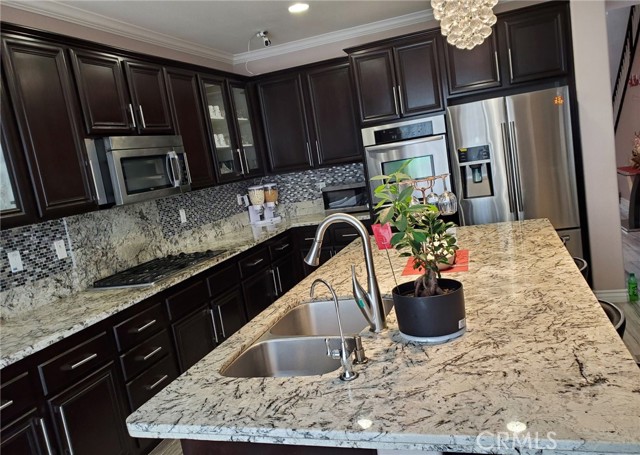 Detail Gallery Image 11 of 17 For 14591 Westfield, Chino,  CA 91710 - 4 Beds | 3 Baths