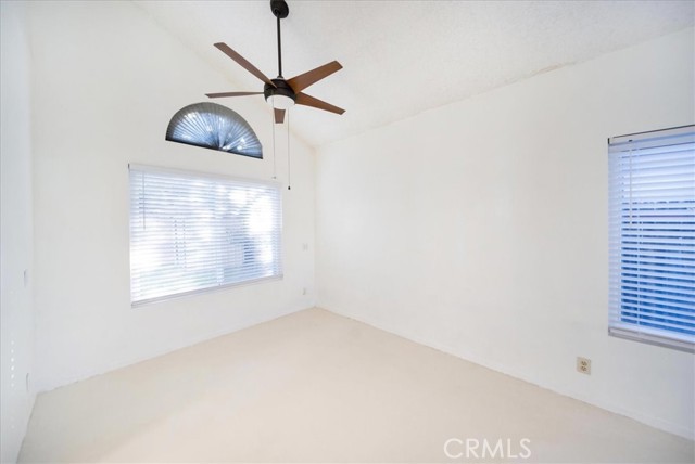 Detail Gallery Image 13 of 41 For 27552 via Real, Menifee,  CA 92585 - 4 Beds | 3 Baths