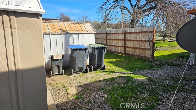 Detail Gallery Image 26 of 31 For 16004 18th Ave, Clearlake,  CA 95422 - 2 Beds | 2 Baths