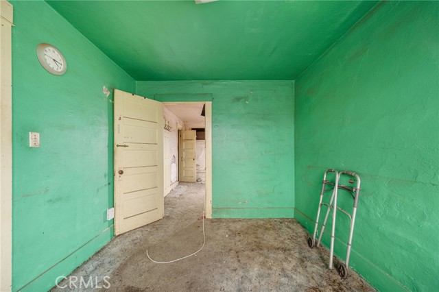 Detail Gallery Image 9 of 18 For 1822 W 4th, Santa Ana,  CA 92703 - 3 Beds | 1 Baths