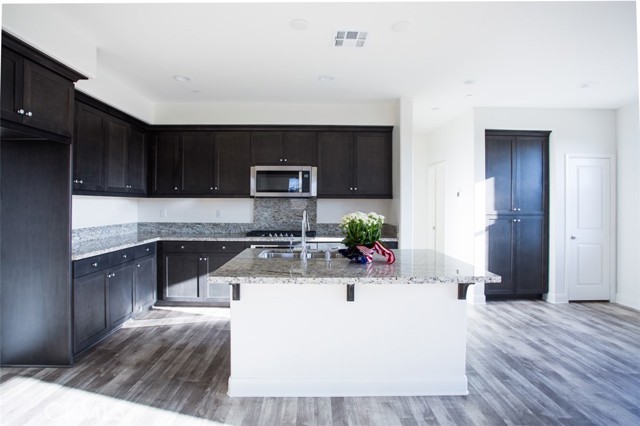 Detail Gallery Image 18 of 45 For 7364 Palazzo Pl, Rancho Cucamonga,  CA 91739 - 3 Beds | 3 Baths