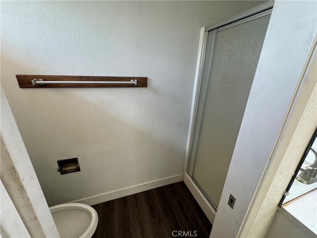 https://media.crmls.org/medias/37c37f0e-35d8-4e1e-be9f-58b45c0bf2de.jpg?preset=X-Large