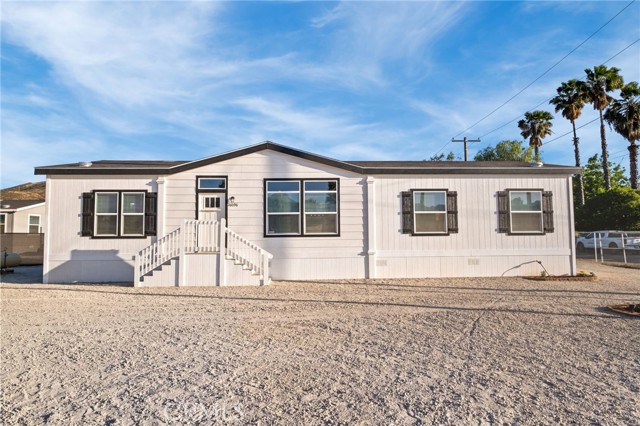 Detail Gallery Image 2 of 42 For 26096 Melba Ave, Homeland,  CA 92548 - 4 Beds | 2 Baths