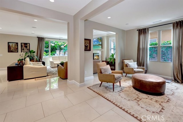 27 Looking Glass, Irvine CA: https://media.crmls.org/medias/37c4b7d7-2be1-410c-8f4c-5fbff3208840.jpg